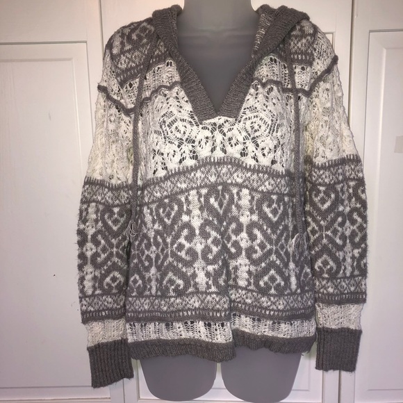 Maurices Knit V Neck Hooded Sweater Winter Gray - Picture 2 of 9